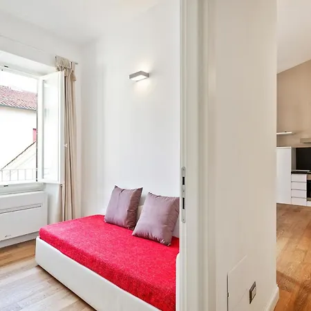 Santa Croce Stylish Flat *